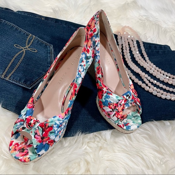 Kelly & Katie Shoes - Floral Kelly & Katie Wedges - lightly worn - 6.5